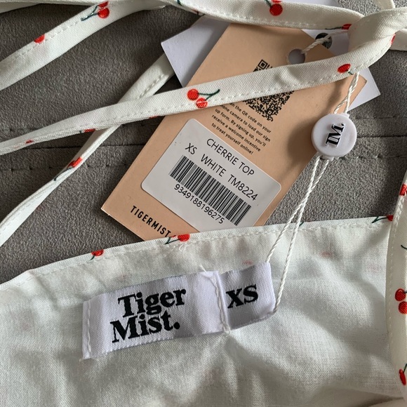 Tiger Mist “Our Cherie” Top - sold out online - Picture 4 of 4